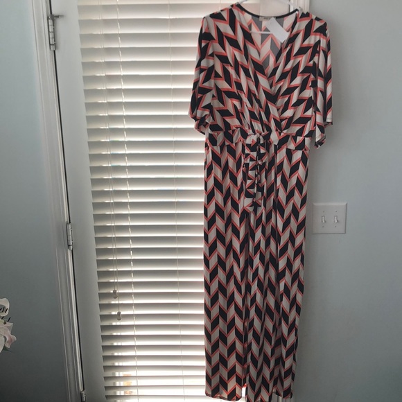 Long dres, coral, black and white - Picture 1 of 3